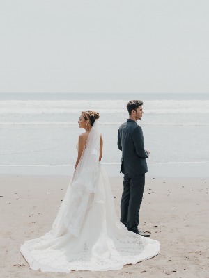 Alicia & Jonathan - Wedding by the Beach
